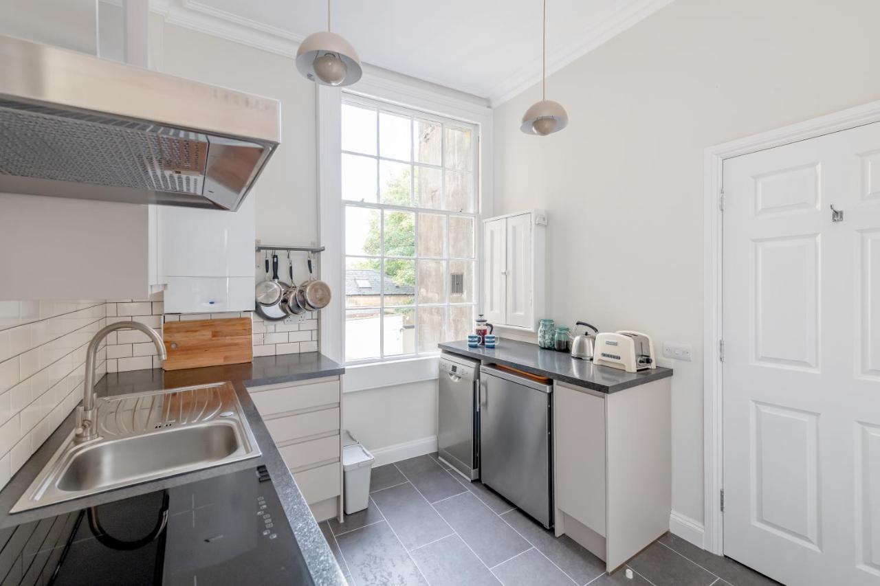 Spacious Maisonette With Parking - 10 Mins Walk From Bath Abbey - 2 Bed & 2 Bath Eksteriør bilde