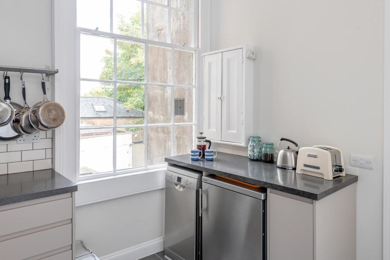 Spacious Maisonette With Parking - 10 Mins Walk From Bath Abbey - 2 Bed & 2 Bath Eksteriør bilde